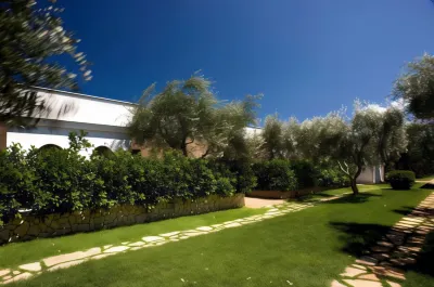 "saracena" Holiday Home with Private Beach and Swimming Pool