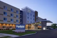 Fairfield Inn & Suites Columbus, IN Hotels near Mill Race Park