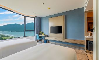 Awaken Da Nang Hotel