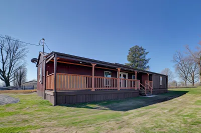 帶門廊的寧靜肯塔基鄉村小屋