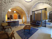 TUGMANER Small House Ajar Hotels in Artuklu