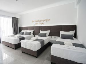 Aeonian Luxury Suites