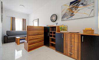 Idyllic Apartment Steps from the Promenade