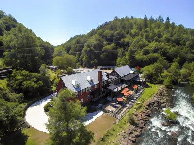 Historic Tapoco Lodge Hotel di Yellow Creek