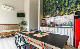 Four Rooms Hostel