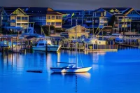 Harbor Inn