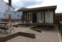 Queen Phillippa Hotels in Sittingbourne