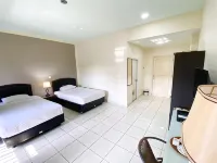 Central City Hotel Hotels near Airish Fathia Kameela