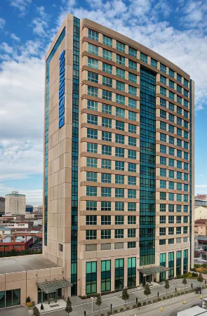 Dedeman Bostanci Istanbul Hotel & Convention Center Отели рядом с достопримечательностью «Marmara University Institute of Neurological Sciences»