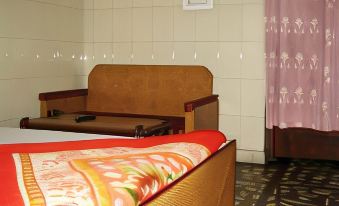 Goroomgo Brij Dham Guest House Mathura