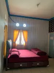 Villa Griya Bunga Hotel dekat Puncak Gunung Ciremai via Sadarehe