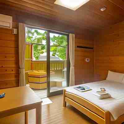 Fujiyama Inn Conifer Rooms