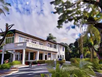 The Henry Hotel Manila