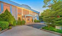 Bendis Beach Hotel