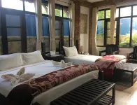 Aquarius Inn Inle Lake Отели в г. Ньоншуэ