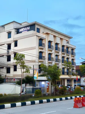 The Amrani Syariah Hotel Hoteles en Laweyan