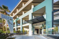 Steris Elegant Beach Hotel & Apartments - Pet friendly