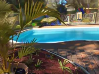 Tea Gardens Motel - 3-Star