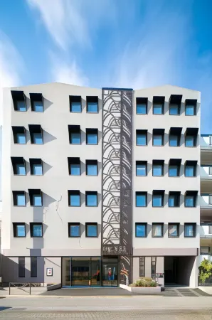 Best Western Hotel Journel Saint-Laurent-Du-Var