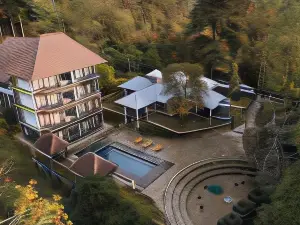 Elixir Woods Luxury Resort and Spa, Munnar