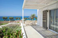 Maritimo Beach Hotel Hotel di Vrachasi