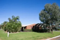 Echuca Moama Holiday Villas Hotels in Moama