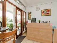 RedDoorz Syariah Near Lahat Station Hotels in Lahat