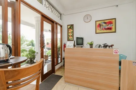 RedDoorz Syariah Near Lahat Station Отели в г. Лахат