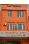 GF Wonderful Hotel Hotels near Kukup Fisherman Jetty (LKM)