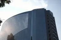 The World Surat Hotel in zona Raghuvir vadi