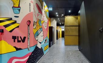 Colorbox - by Loginn Tel-Avivian Hotels