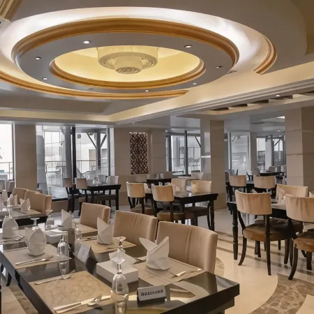 Ras Al Khaimah Hotel Отели рядом с достопримечательностью «Городской пляж»