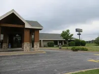 Super 8 by Wyndham Davenport Hotels near St. Ambrose University