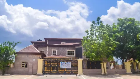 Cute Villa Hotel and Suites