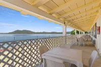 Skylark Shores Resort Hotels in Upper Lake