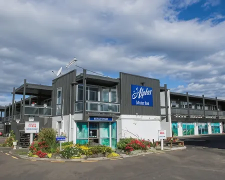 Alpha Motor Inn Hotels in Palmerston North