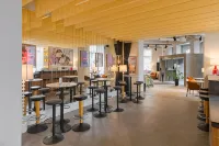 Corner Hotel - Quầy bar