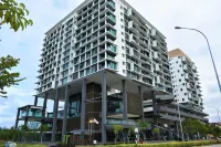 D'Wharf Hotel & Serviced Residence Hotels near Kota Lukut