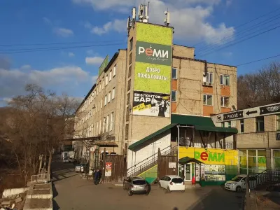 Nakhimov (Sara) Mini-Hotel Các khách sạn gần The House of Culture named after Gagarin