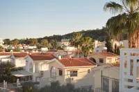 Green Bay Suites - Mountain view