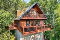 10 Mins to Dollywood, Stunning Views, Open Space & HotTub, Pet