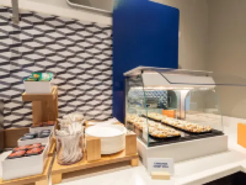 Holiday Inn Express & Suites CANTON by IHG Hotels in Canton