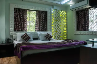 Ashreen Guest House Hotels near The Mother House Of The Missionaries Of Charity