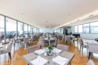 Algarve Race Resort - Hotel - Завтрак