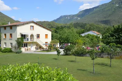 La Rivière Lune Chambre d'Hôtes Hôtels à : Quillan