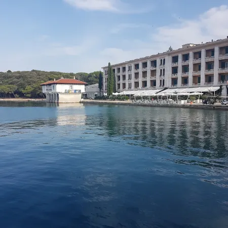 Apartments Zova