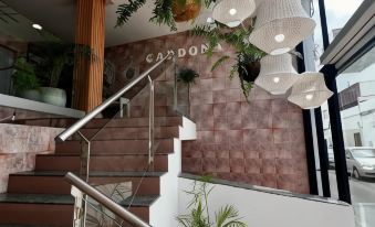Hostal Residencia Cardona