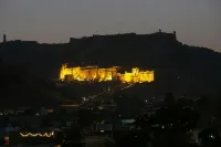 Hotel Amer View