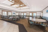 Days Inn by Wyndham Pentwater Hotels in Golden Township