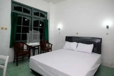 Camila Living Yogyakarta RedPartner Hotels in Umbulharjo